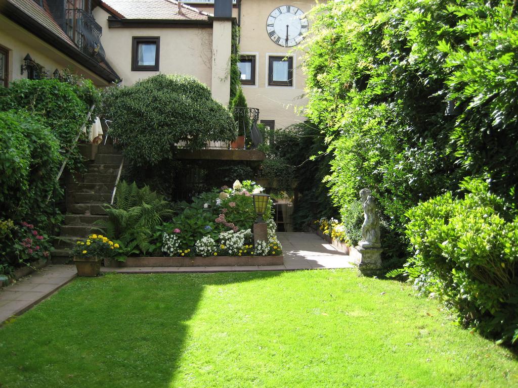 Hotel Krone Laudenbach  Exterior foto