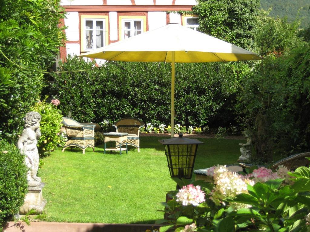 Hotel Krone Laudenbach  Exterior foto