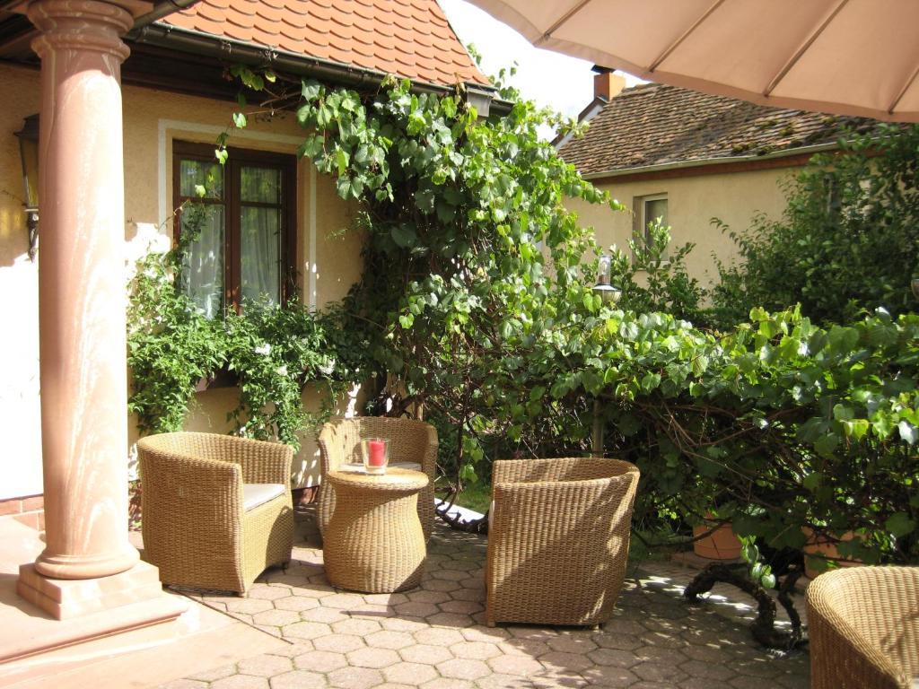 Hotel Krone Laudenbach  Exterior foto